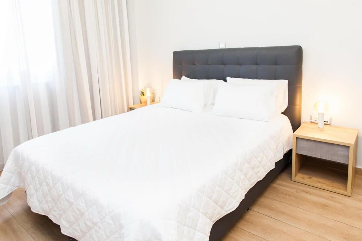 Contemporary And Chic Apartment In Central Athene Buitenkant foto